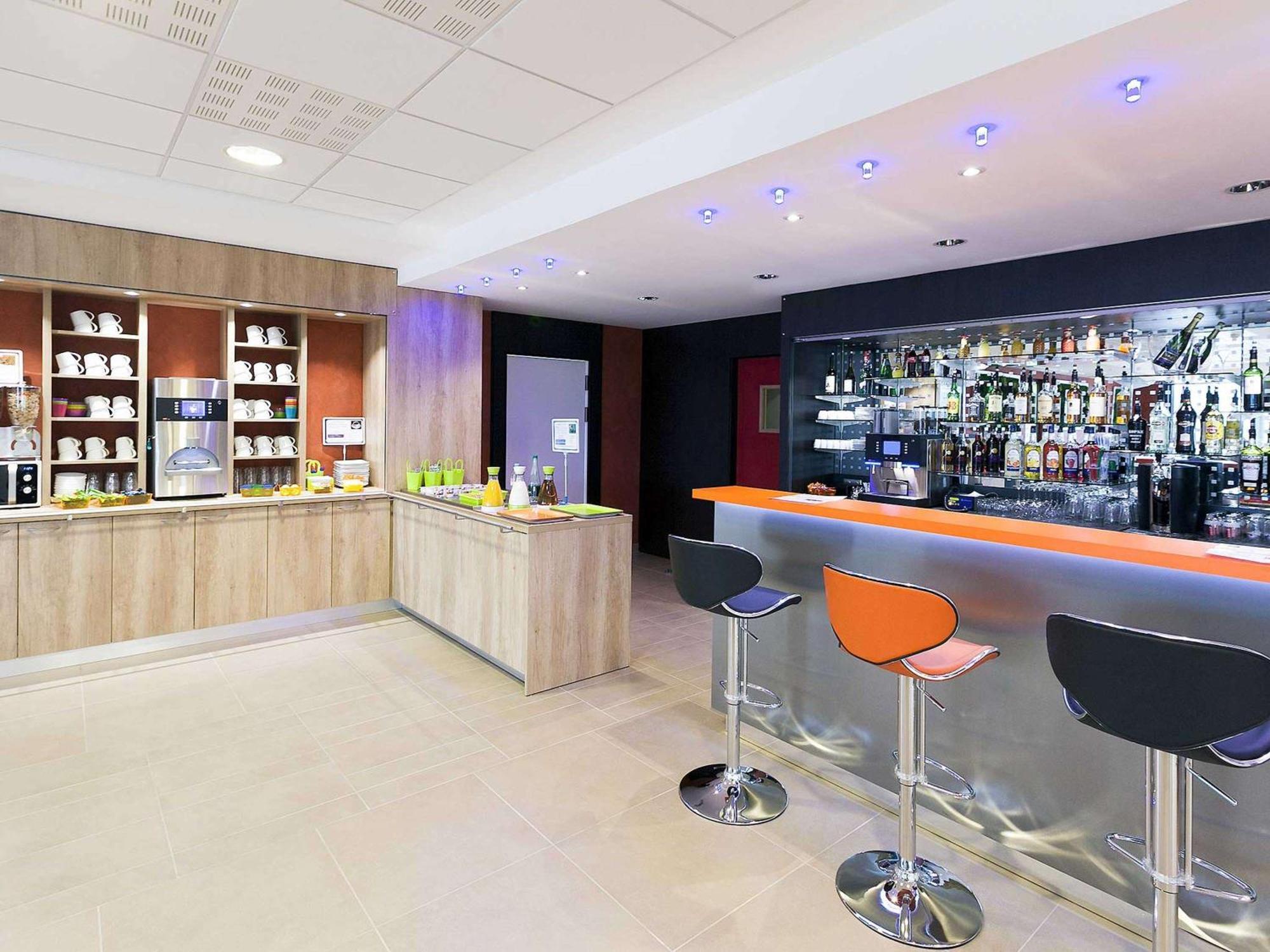 Ibis Styles Flers Hotel Buitenkant foto